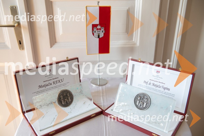 Podelitev Mestnega pečata Maribora Matjažu Keku in prof. dr. Matjažu Vogrinu