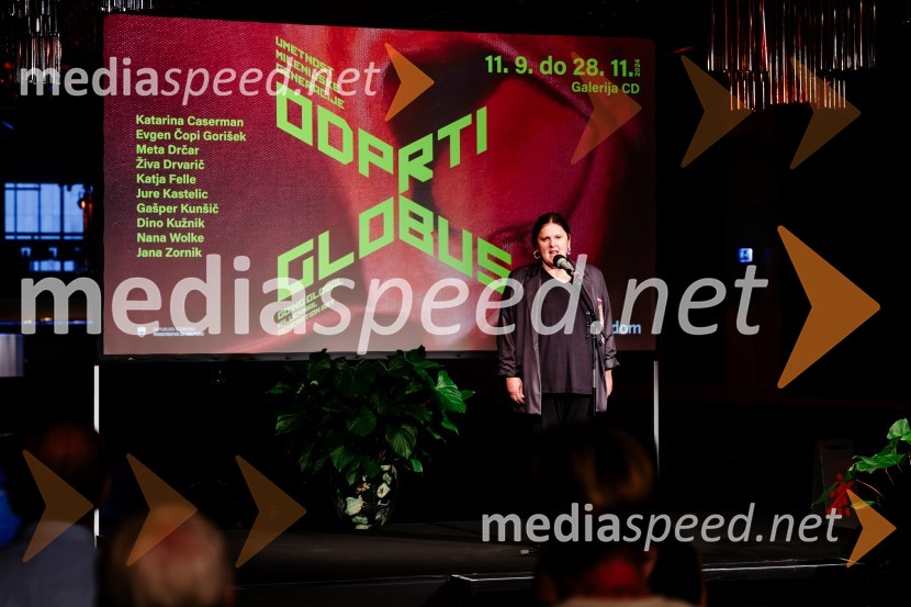  Uršula Cetinski, generalna direktorica, Cankarjev domOdprtje razstave Odprti globus, Cankarjev dom