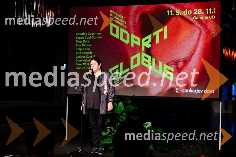  Uršula Cetinski, generalna direktorica, Cankarjev domOdprtje razstave Odprti globus, Cankarjev dom