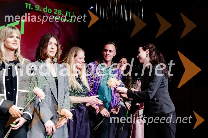  Nana Wolke, umetnica;  Katarina Caserman, umetnica;  Katja Felle, umetnica;  Jure Kastelic, umetnik;  Živa Drvarič, umetnica;  ... Odprtje razstave Odprti globus, Cankarjev dom