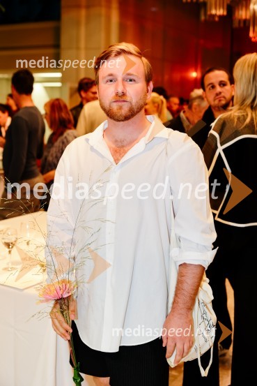  Gašper Kunšič, umetnikOdprtje razstave Odprti globus, Cankarjev dom