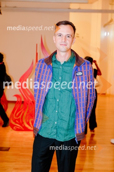  Jure Kastelic, umetnikOdprtje razstave Odprti globus, Cankarjev dom