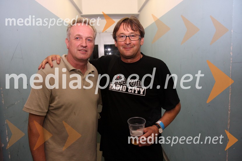 ... in Smiljan Kreže, organizatorPiše se leto 2009