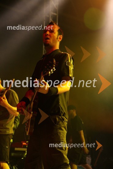 Tomi Meglič, pevec in kitarist skupine SiddhartaPiše se leto 2009