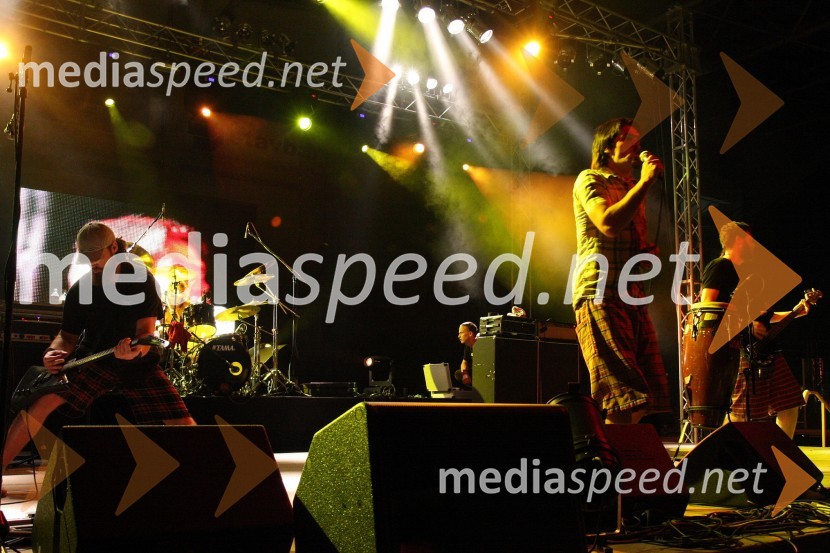 Skupina Elvis JacksonPiše se leto 2009