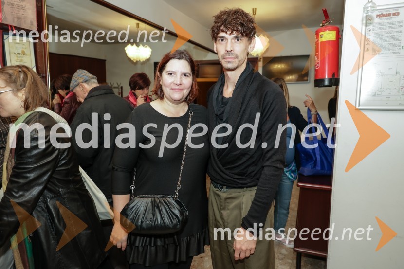  Teja Pelko, novinarka;  Nejc Cijan Garlatti, igralecKot vsa svobodna dekleta, premiera Prešernovo gledališče Kranj