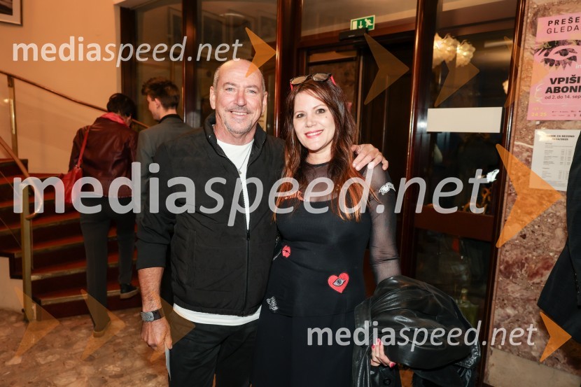  Ciril Roblek, inspicient PGK;  Eva Belčič, vodja marketinga in odnosov z javnostmi, Prešernovo gledališče KranjKot vsa svobodna dekleta, premiera Prešernovo gledališče Kranj