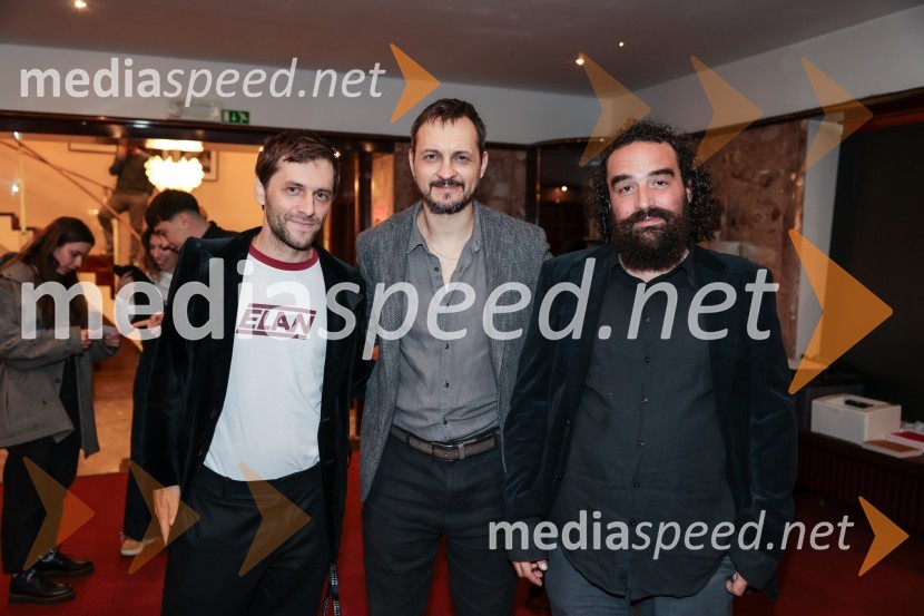  Rok Bozovičar, direktor, Prešernovo gledališče Kranj ;  Blaž Setnikar, igralec;   Jure Novak, generalni direktor, Cankarjev domKot vsa svobodna dekleta, premiera Prešernovo gledališče Kranj