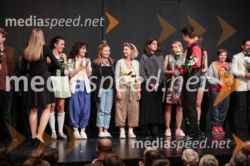  Tamara Avguštin, igralka;  Živa Selan, igralka;  Vesna  Jevnikar, igralka;  Vesna Pernarčič, igralka;  Tanja Šljivar, dramatičarka;  Darja Reichman, igralkaKot vsa svobodna dekleta, premiera Prešernovo gledališče Kranj