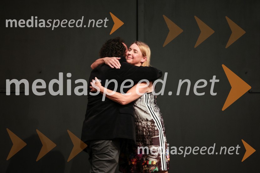   Jure Novak, generalni direktor, Cankarjev dom;  Darja Reichman, igralkaKot vsa svobodna dekleta, premiera Prešernovo gledališče Kranj