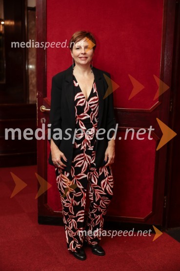  Vesna  Slapar, igralkaKot vsa svobodna dekleta, premiera Prešernovo gledališče Kranj