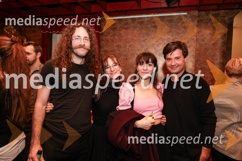  ... ;  ... ;  Živa Selan, igralka;  Mario Dragojević, igralecKot vsa svobodna dekleta, premiera Prešernovo gledališče Kranj