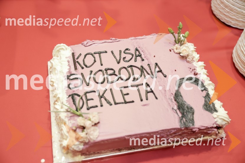 Kot vsa svobodna dekleta, premiera Prešernovo gledališče Kranj