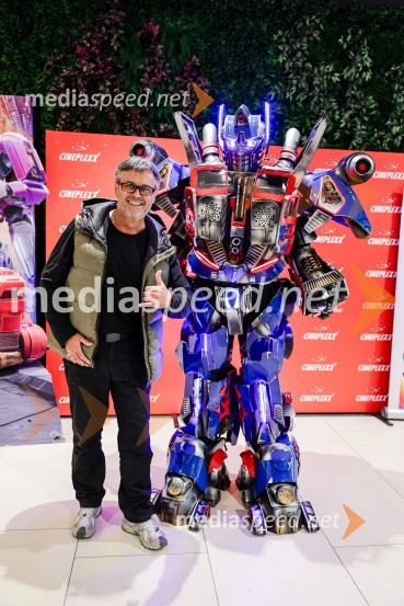  Jernej Kuntner, igralecPremiera Transformerji Ena v Cineplexx Ljubljana