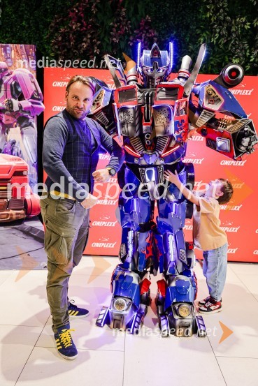  Rok Kunaver, igralecPremiera Transformerji Ena v Cineplexx Ljubljana