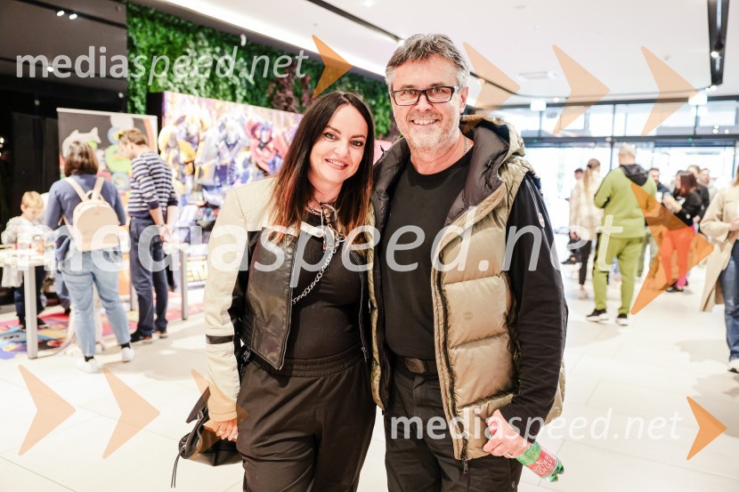  Oriana Girotto, voditeljica;  Jernej Kuntner, igralecPremiera Transformerji Ena v Cineplexx Ljubljana