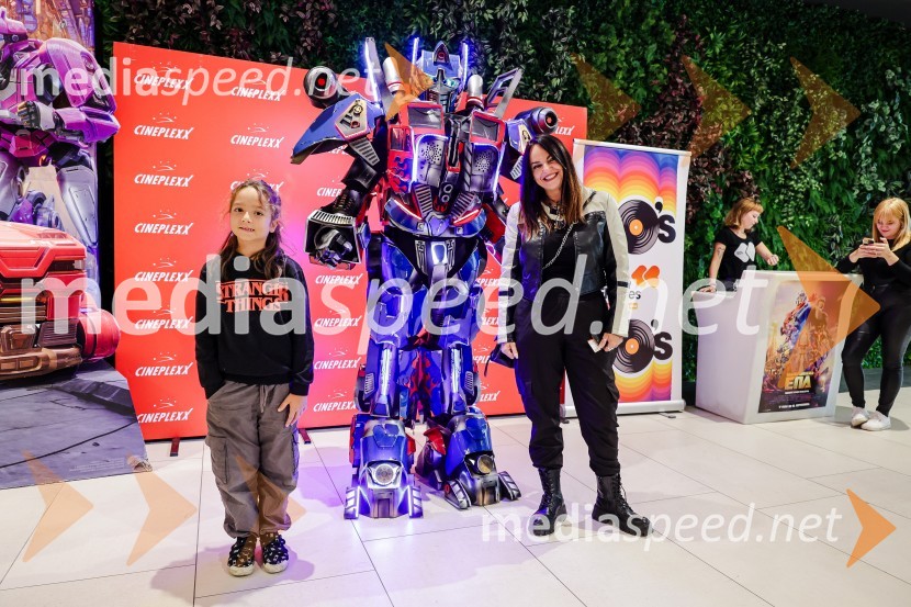  ... ;  Oriana Girotto, voditeljicaPremiera Transformerji Ena v Cineplexx Ljubljana