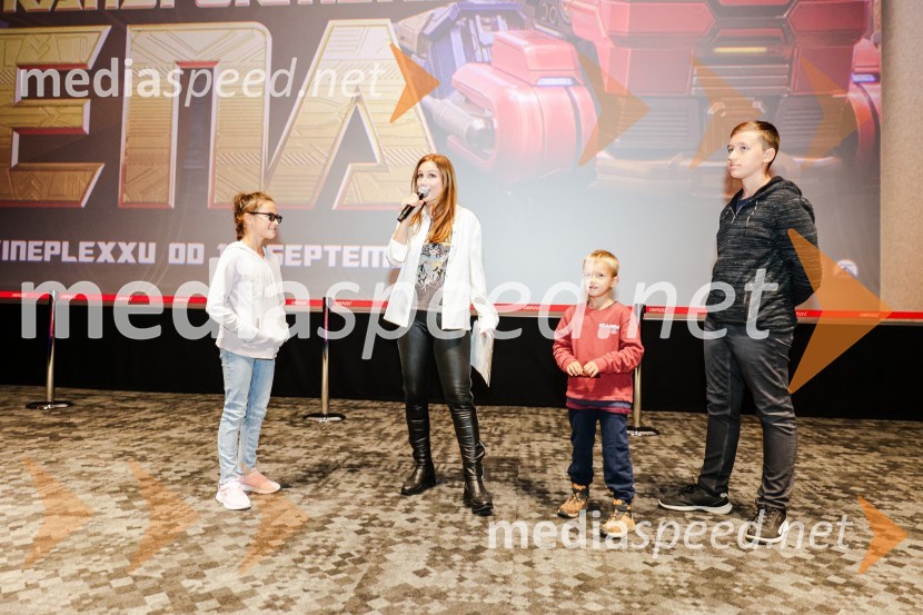  ... ;  Urška  Majdič, igralka, scenaristka in avtorica glasbe;  ... ;  ... Premiera Transformerji Ena v Cineplexx Ljubljana