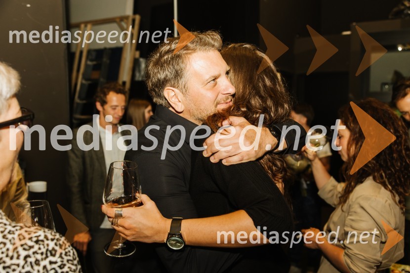  Marko Bratuš, umetniški vodja Slovenskega mladinskega gledališča;  Nina Šorak, dramaturginja in režiserka64, premiera drame na odru SNG Nova Gorica