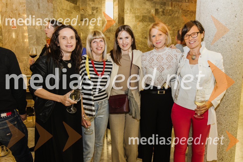  ... ;  ... ;  ... ;  Metka Sulič, vodja odnosov z javnostjo, SNG Nova Gorica;  ... 64, premiera drame na odru SNG Nova Gorica