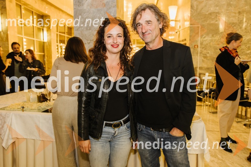  Urška Taufer, igralka;  Vito Taufer, režiser64, premiera drame na odru SNG Nova Gorica