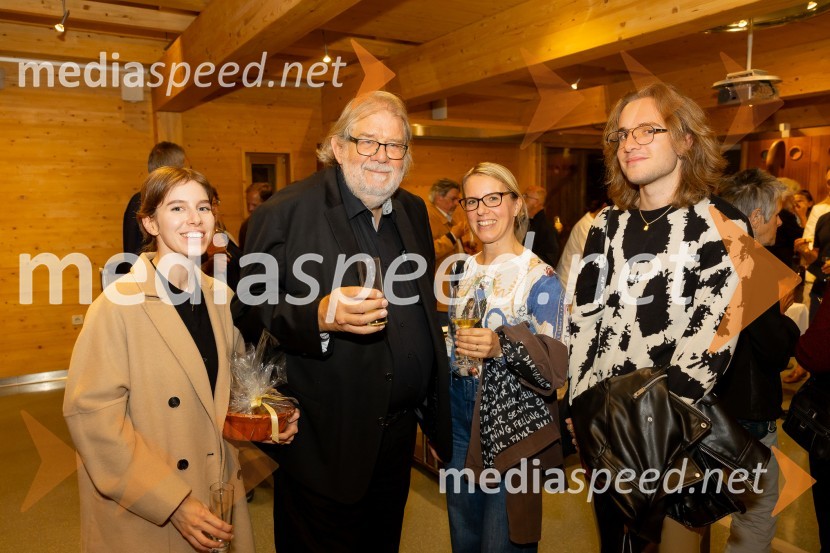  ... ;  Ervin  Hladnik Milharčič, novinar;  ... ;  ... Iskrivo v živo: Ervin Hladnik Milharčič v pogovoru z Markom Crnkovičem