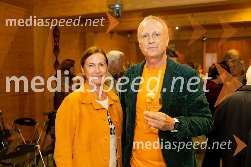  Vanja Gregorc Vrhovec, arhitektka;  Aleš Gregorc Vrhovec, arhitektIskrivo v živo: Ervin Hladnik Milharčič v pogovoru z Markom Crnkovičem