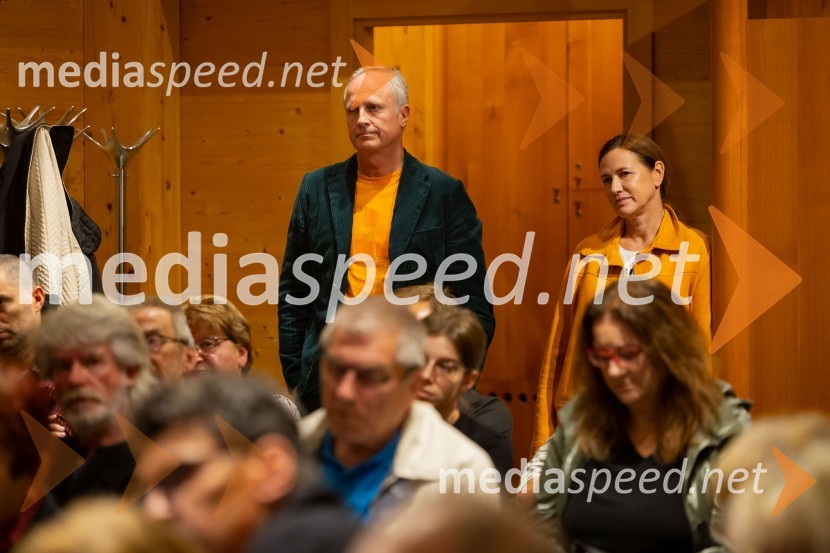  Aleš Vrhovec, arhitekt;  Vanja Gregorc Vrhovec, arhitektkaIskrivo v živo: Ervin Hladnik Milharčič v pogovoru z Markom Crnkovičem