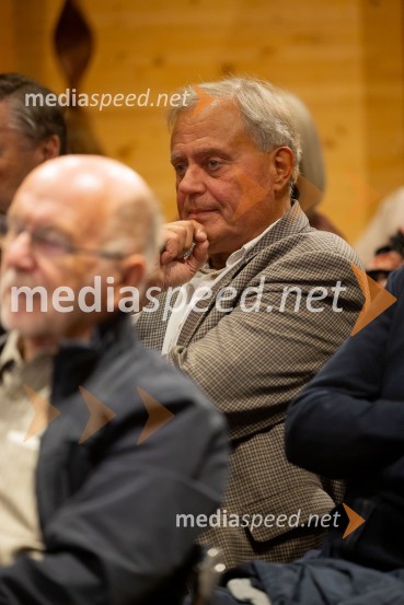 Iskrivo v živo: Ervin Hladnik Milharčič v pogovoru z Markom Crnkovičem