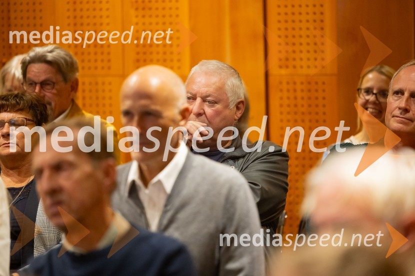 Iskrivo v živo: Ervin Hladnik Milharčič v pogovoru z Markom Crnkovičem