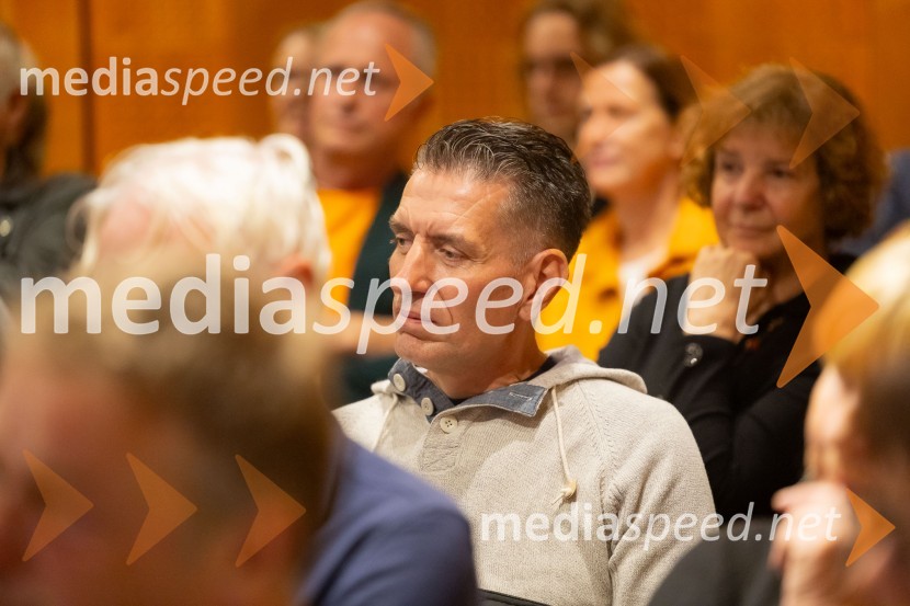 Iskrivo v živo: Ervin Hladnik Milharčič v pogovoru z Markom Crnkovičem