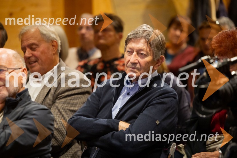  Geza  VogrinčičIskrivo v živo: Ervin Hladnik Milharčič v pogovoru z Markom Crnkovičem