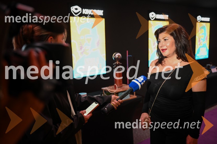  Janja Glogovac, režiserkaPremiera dokumentarnega filma Nikola Tesla, valovi prihodnosti v Mariboxu