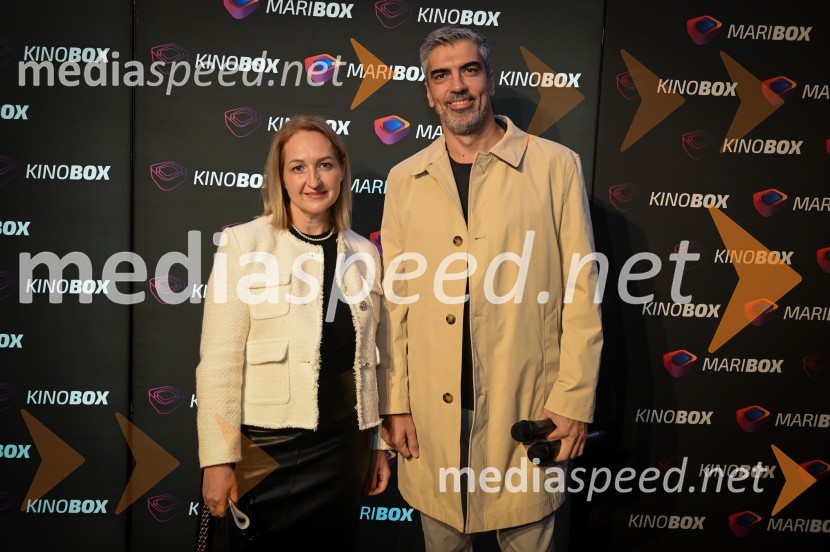  ... ;  Bor Greiner, odgovorni urednik, Radio CityPremiera dokumentarnega filma Nikola Tesla, valovi prihodnosti v Mariboxu