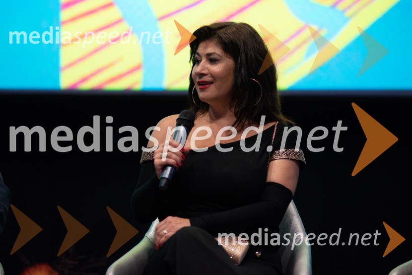  Janja Glogovac, režiserkaPremiera dokumentarnega filma Nikola Tesla, valovi prihodnosti v Mariboxu