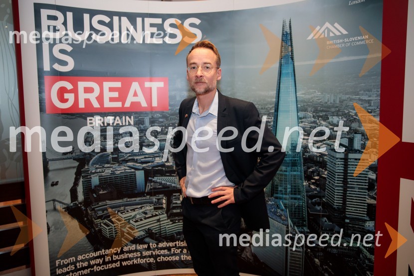 Čaj z razlogom z naslovom Blagovna znamka delodajalca in prihodnost delovnega okolja