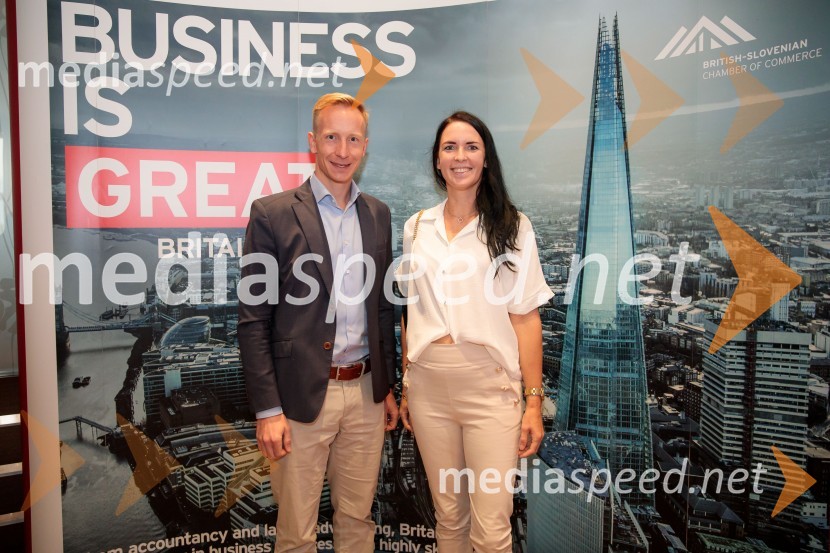  Urh Vamberger, Ržišnik Perc Group;  ... Čaj z razlogom z naslovom Blagovna znamka delodajalca in prihodnost delovnega okolja