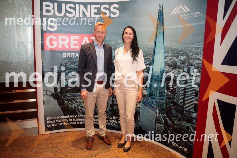 Čaj z razlogom z naslovom Blagovna znamka delodajalca in prihodnost delovnega okolja