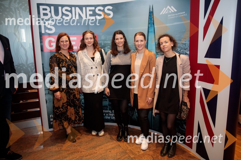 Čaj z razlogom z naslovom Blagovna znamka delodajalca in prihodnost delovnega okolja