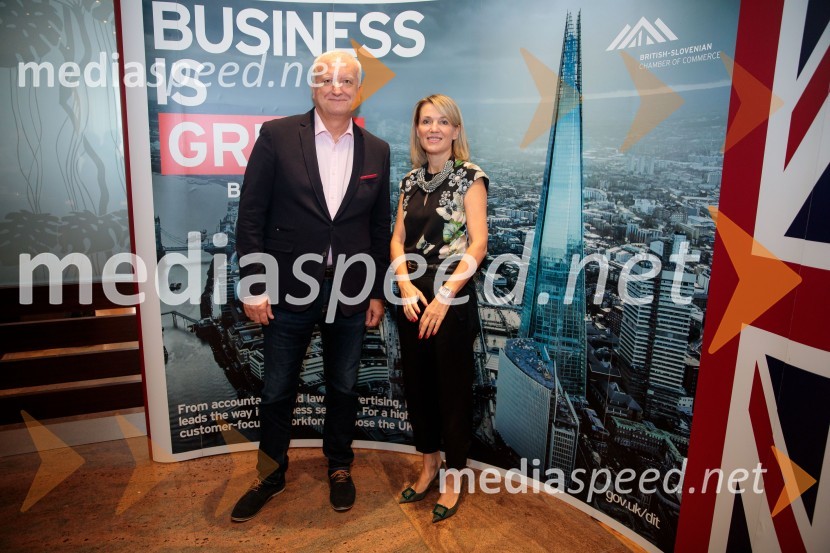  Janez Rakušček, izvršni kreativni direktor Luna TBWA;  Barbara Uranjek, direktorica, Britansko-slovenska gospodarska zbornicaČaj z razlogom z naslovom Blagovna znamka delodajalca in prihodnost delovnega okolja