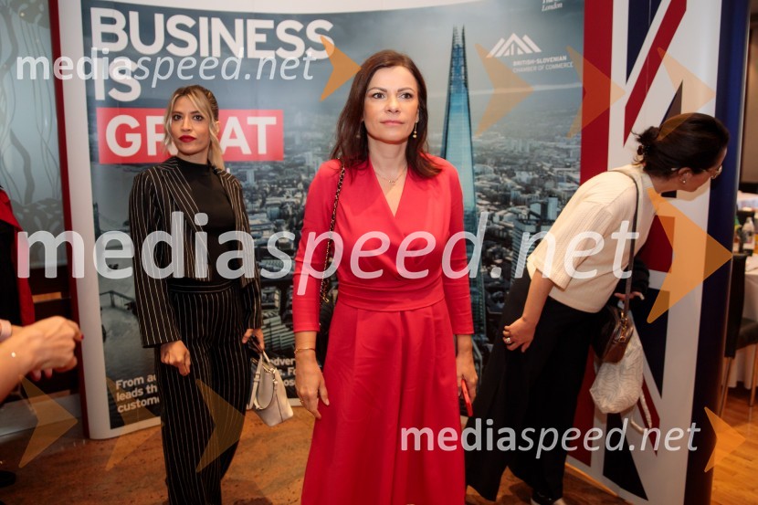 Čaj z razlogom z naslovom Blagovna znamka delodajalca in prihodnost delovnega okolja