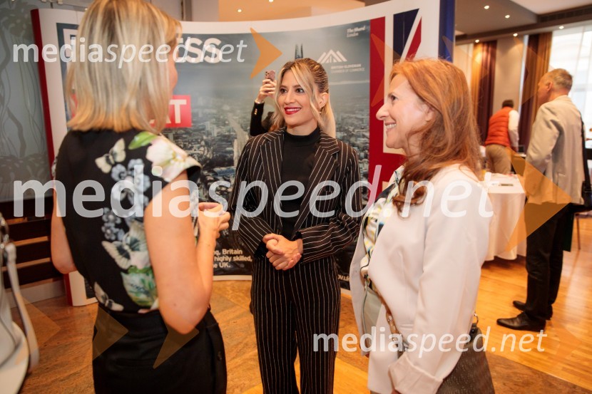 Čaj z razlogom z naslovom Blagovna znamka delodajalca in prihodnost delovnega okolja