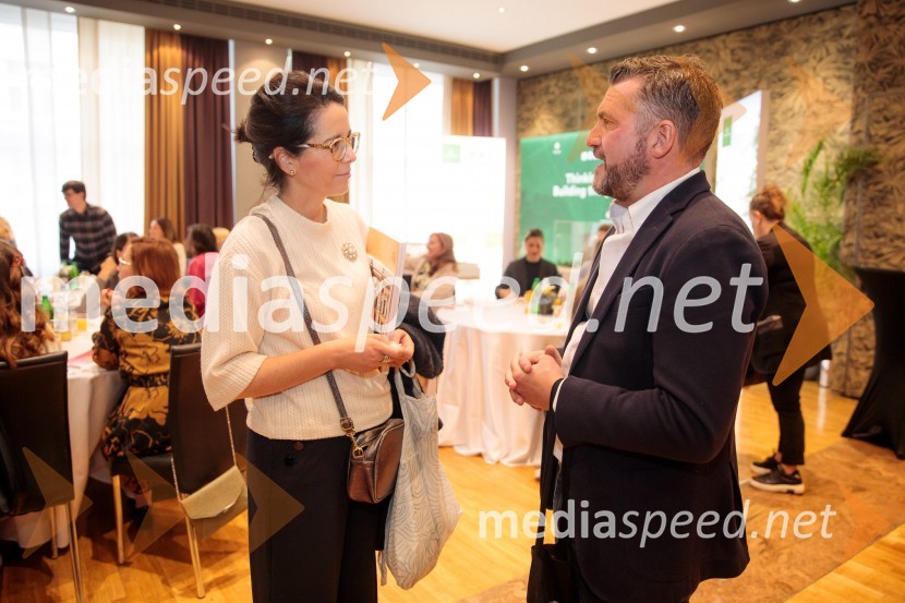  ... ;  Tim Gledstone, partner, Squire and PartnersČaj z razlogom z naslovom Blagovna znamka delodajalca in prihodnost delovnega okolja