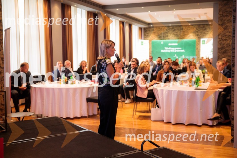  Barbara Uranjek, direktorica, Britansko-slovenska gospodarska zbornicaČaj z razlogom z naslovom Blagovna znamka delodajalca in prihodnost delovnega okolja