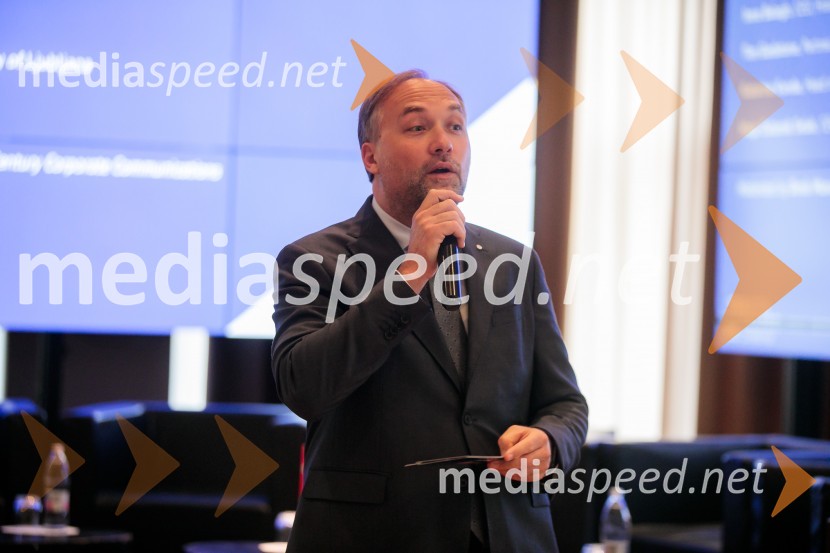  Mart D. Buh, vodja poslovnega razvoja, Britansko-slovenska gospodarska zbornicaČaj z razlogom z naslovom Blagovna znamka delodajalca in prihodnost delovnega okolja