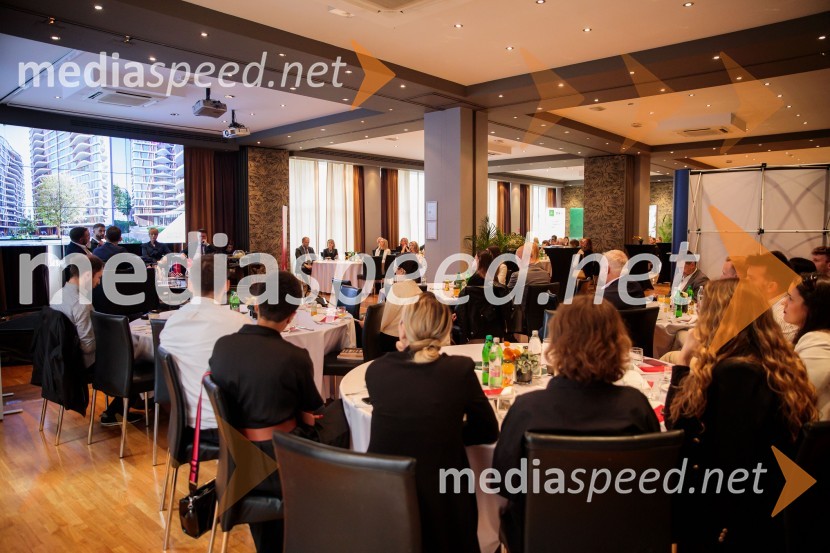 Čaj z razlogom z naslovom Blagovna znamka delodajalca in prihodnost delovnega okolja