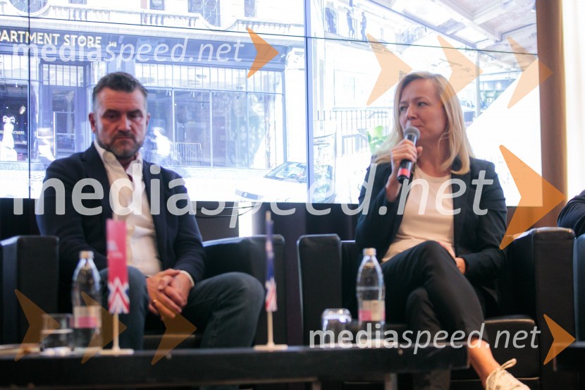  Tim Gledstone, partner, Squire and Partners;  Katarina Konda, Mestna občina LjubljanaČaj z razlogom z naslovom Blagovna znamka delodajalca in prihodnost delovnega okolja