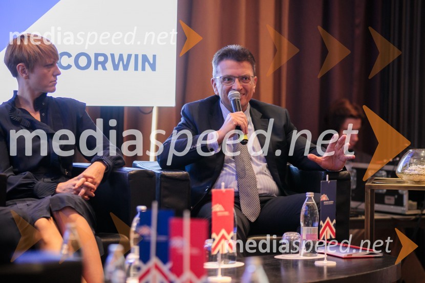  Maja Ostanek Selak, CEO, Alfi Funds; dr. Imre Balogh, Hranilnica LON d.d.Čaj z razlogom z naslovom Blagovna znamka delodajalca in prihodnost delovnega okolja