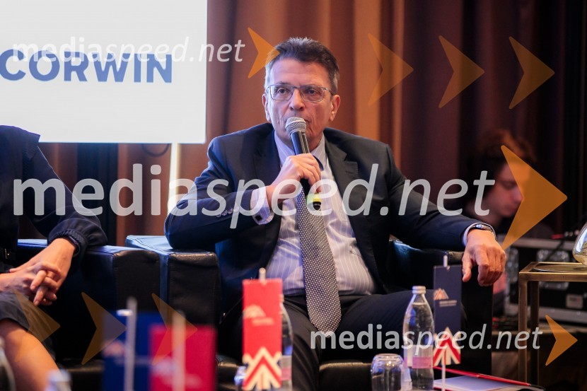 dr. Imre Balogh, Hranilnica LON d.d.Čaj z razlogom z naslovom Blagovna znamka delodajalca in prihodnost delovnega okolja