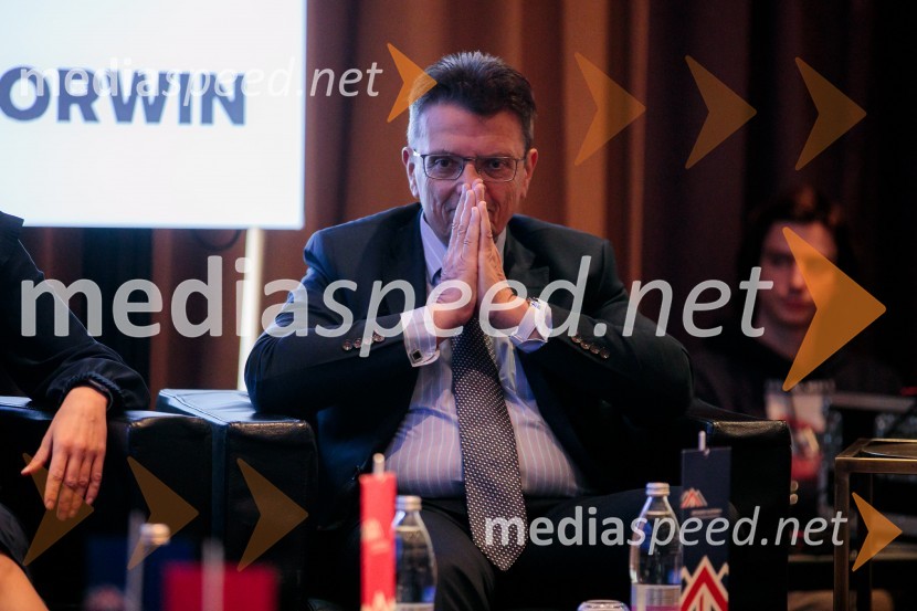 dr. Imre Balogh, Hranilnica LON d.d.Čaj z razlogom z naslovom Blagovna znamka delodajalca in prihodnost delovnega okolja